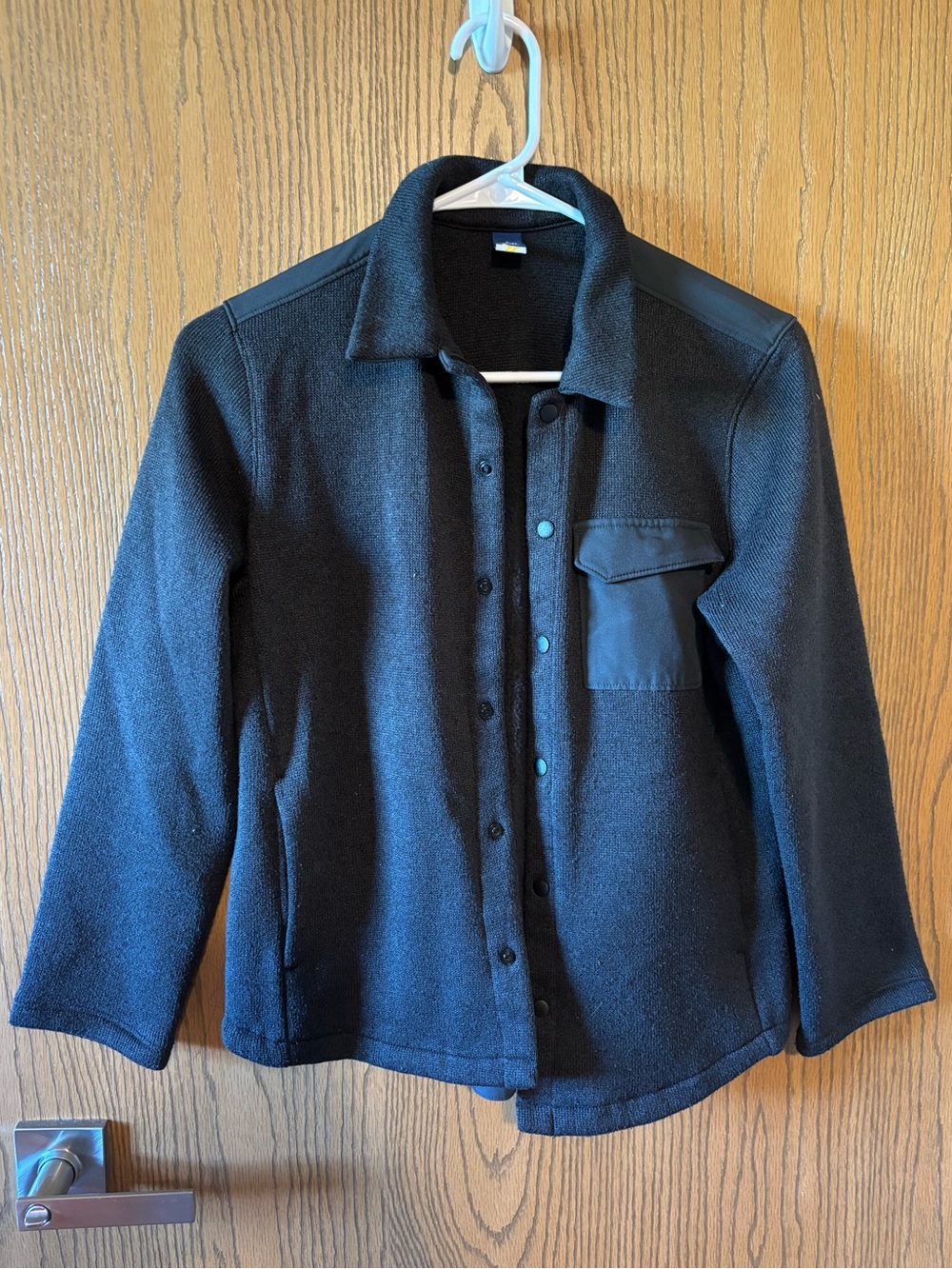 Black Fleece Button-Up Jacket - Casual Layering Coat